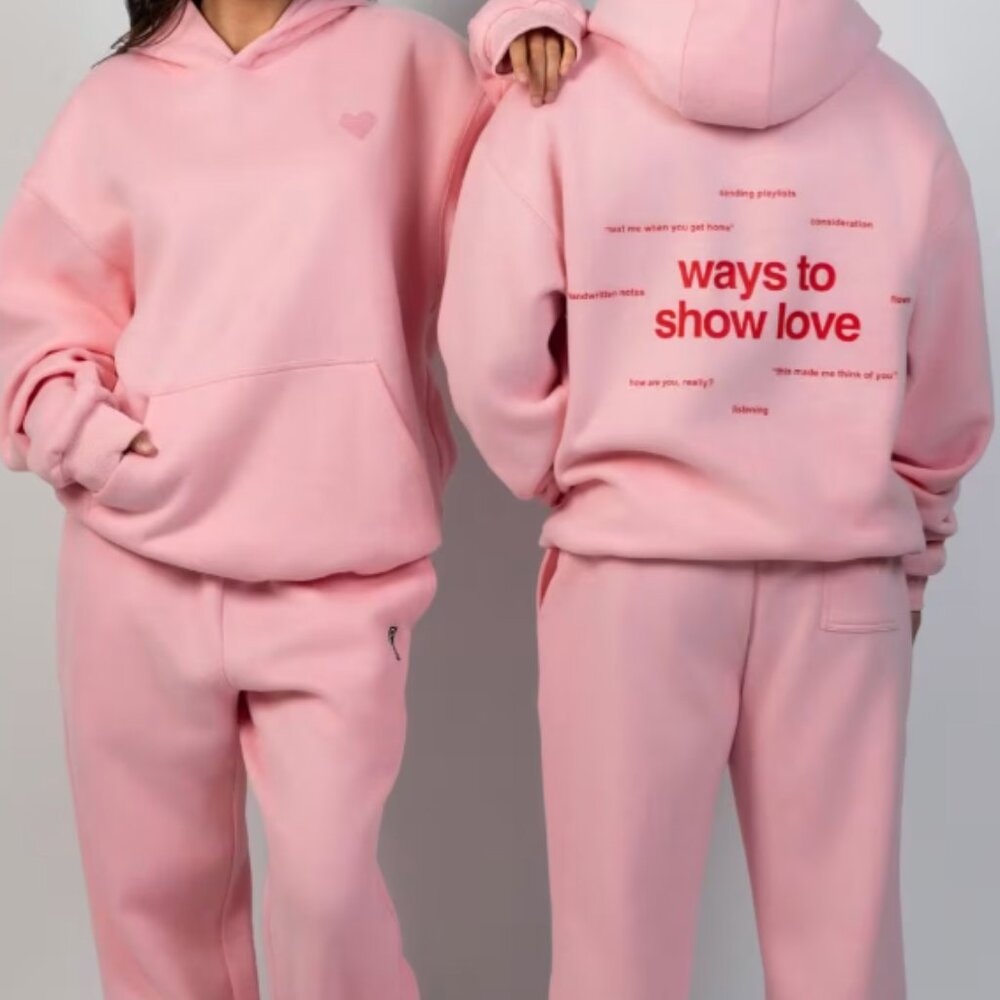 Pink CoMfRt Valentine's Day Sweatpants Outfit Size Medium NWT